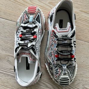 Dolce Gabbana Miami themed sneakers. Never worn, size 37.5